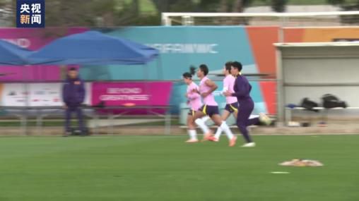 男生和女生靠逼